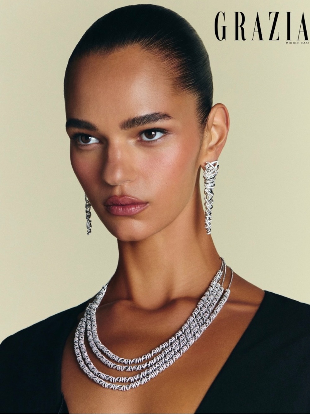 APM Monaco Enlacé Necklace